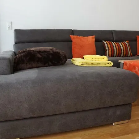 Haus Konny Апартаменты Шладминг